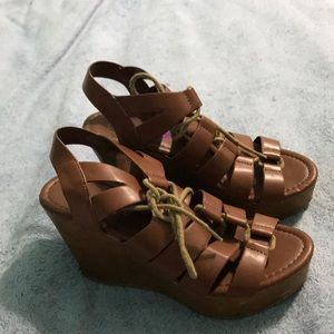 Brown wedges